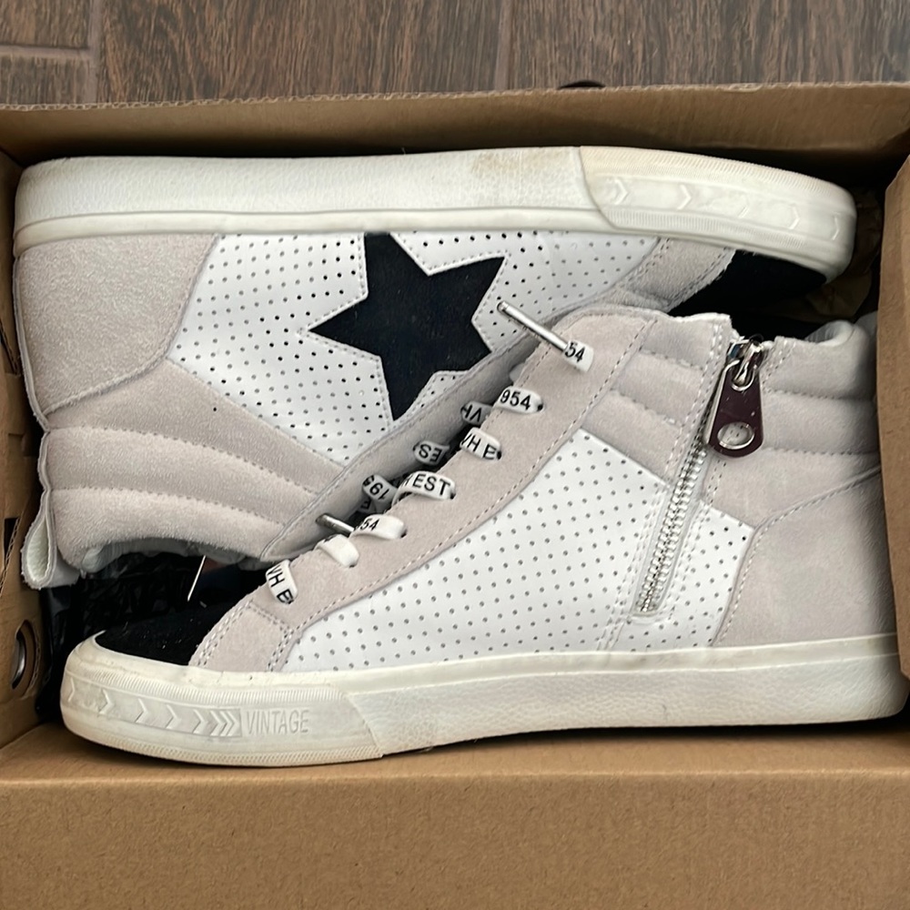 Vintage Havana Lester Women’s retro inspired sneaker size 9